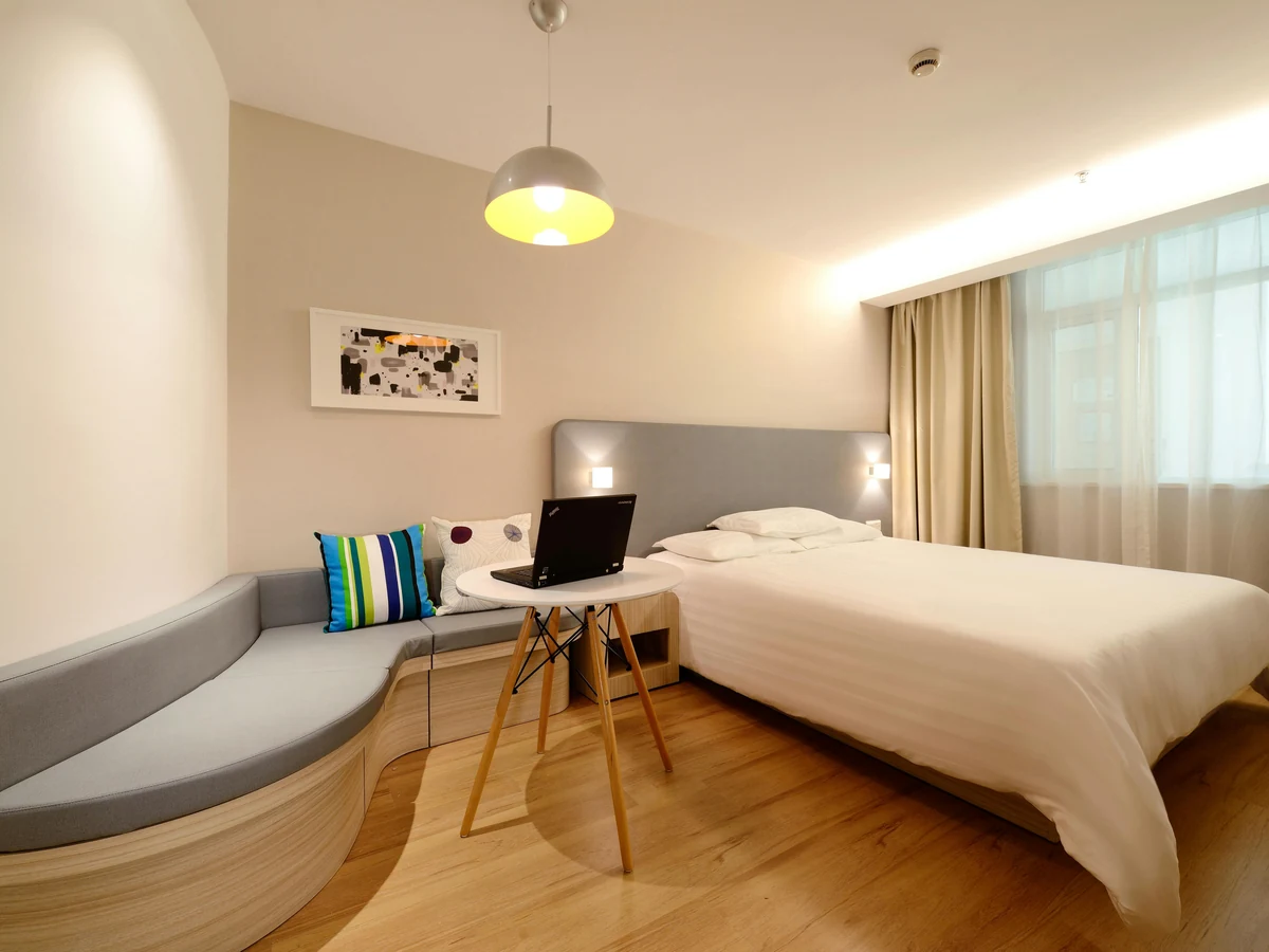 Bedroom Painting Clean Modern Hotelstyle in Durham